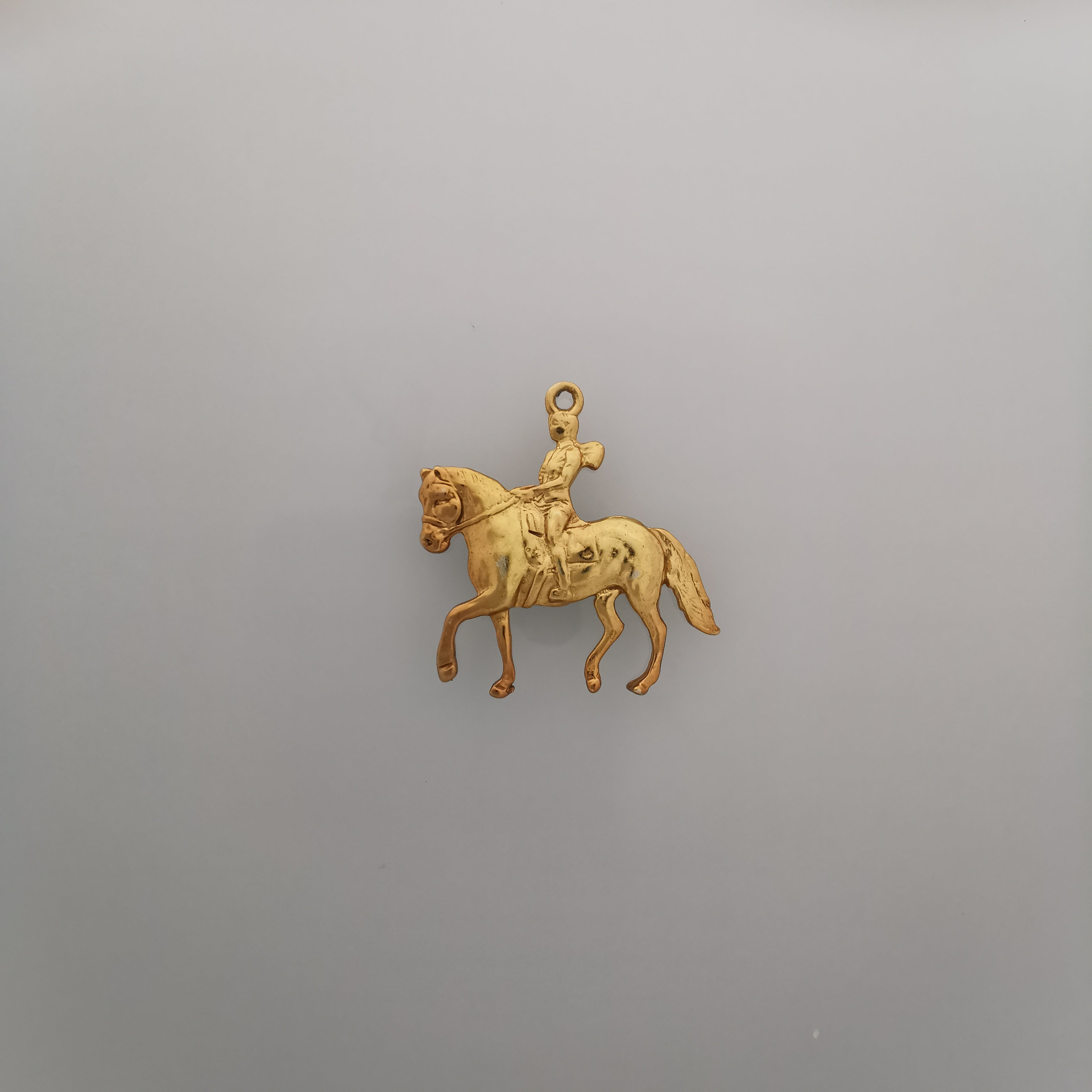 Horse Jewelry Pendant for Women – Gold-Plated 925 Silver Gift – Equestrian Sports Accessory for Riders – Necklace