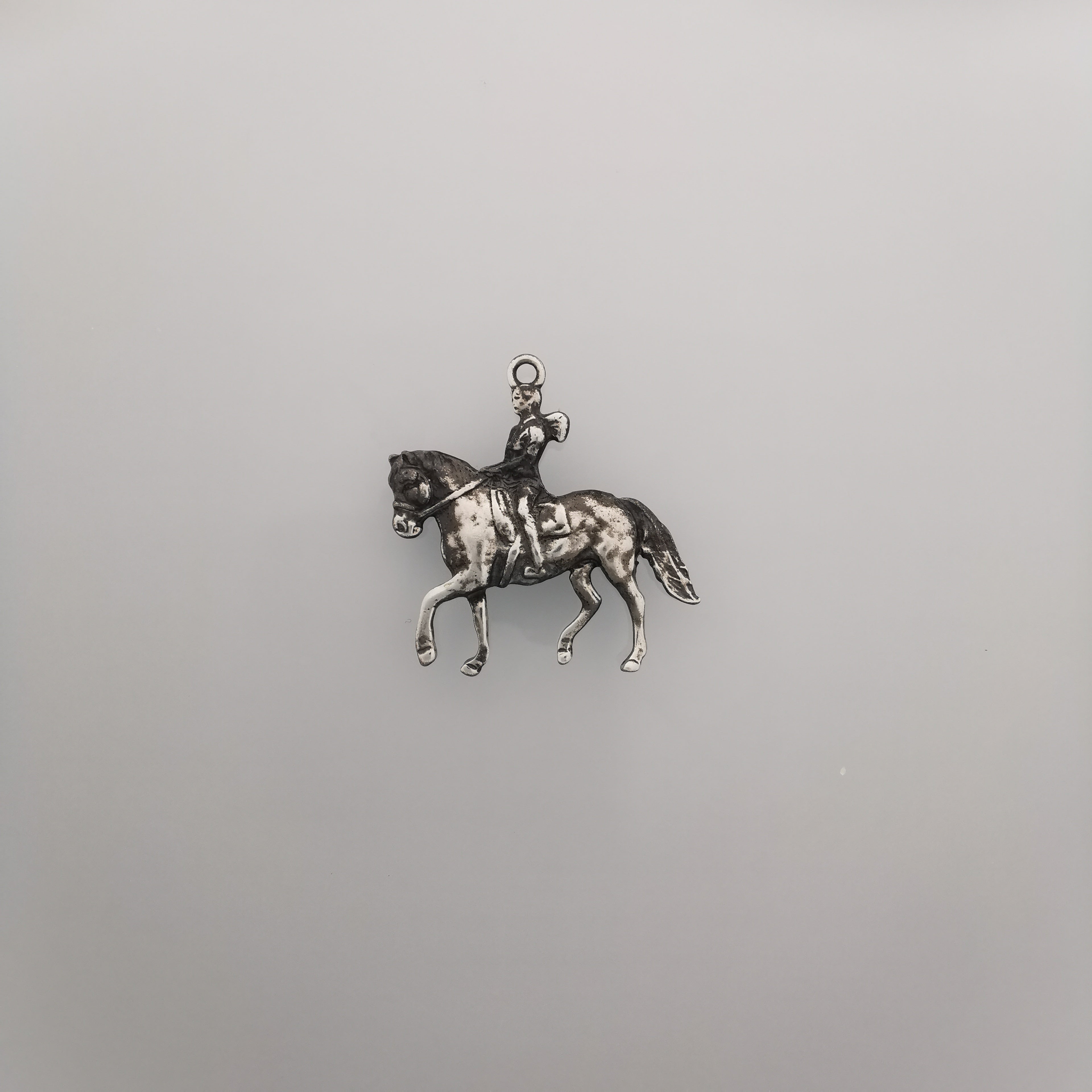Horse Jewelry Pendant for Women – Gold-Plated 925 Silver Gift – Equestrian Sports Accessory for Riders – Necklace