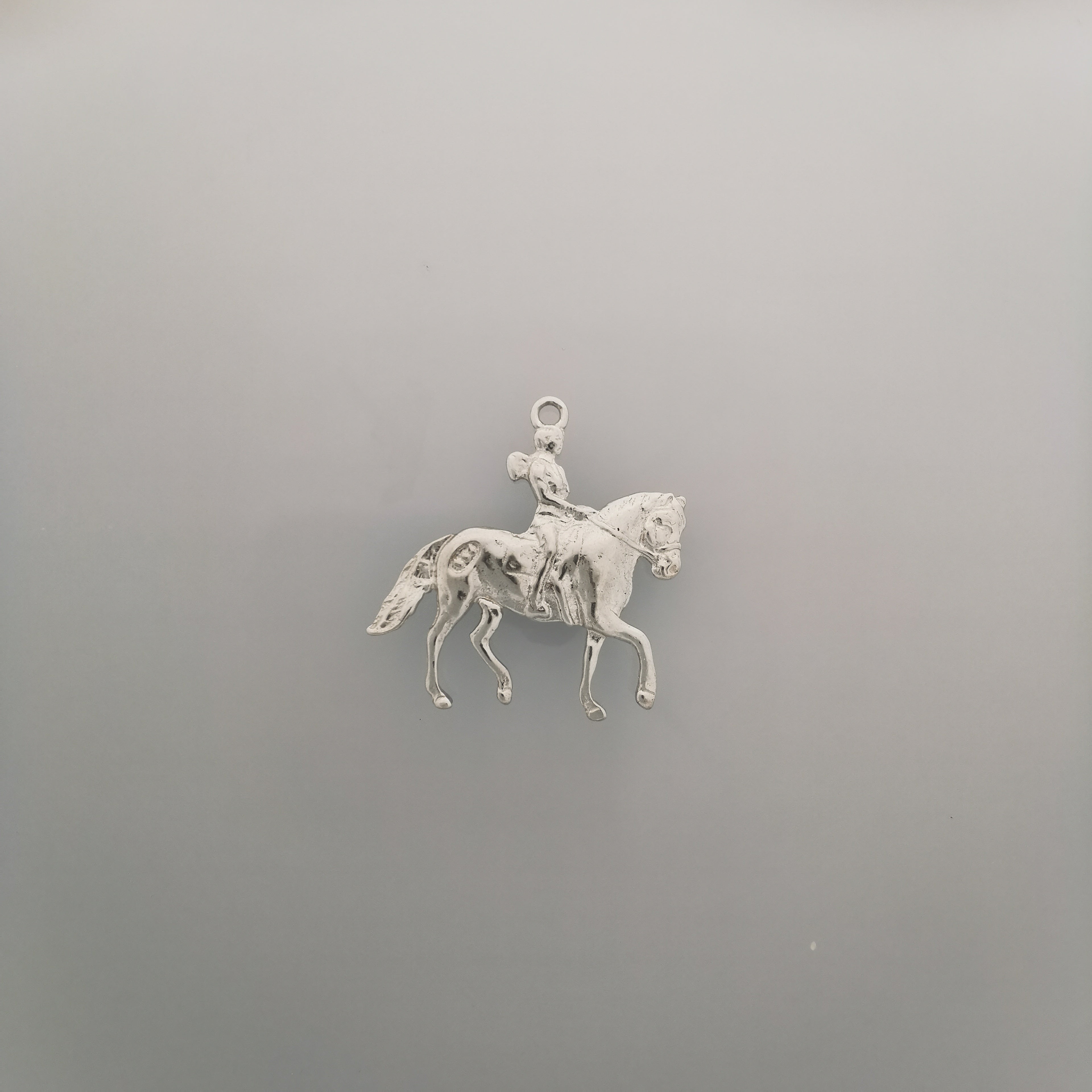 Horse Jewelry Pendant for Women – Gold-Plated 925 Silver Gift – Equestrian Sports Accessory for Riders – Necklace