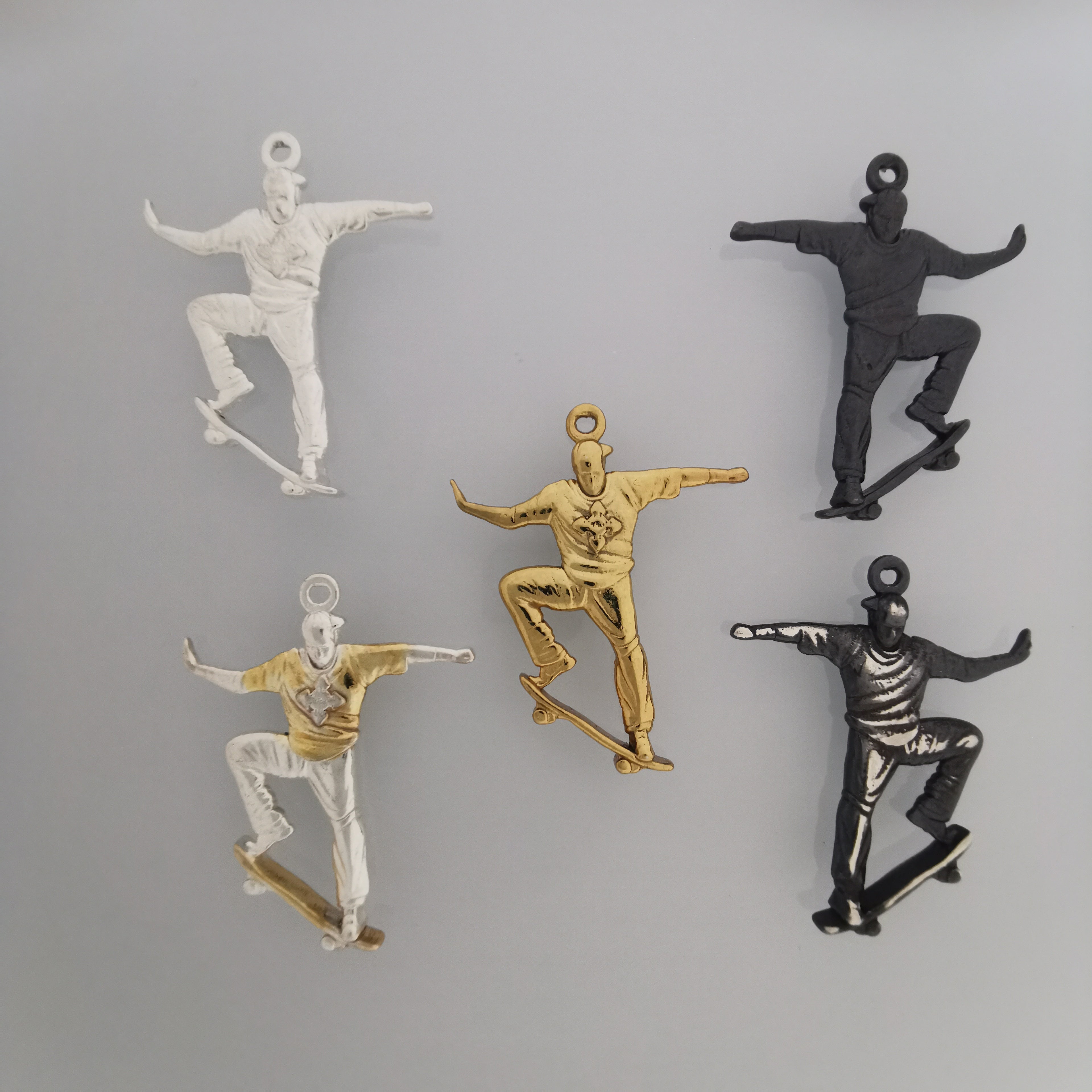 Skateboard Pendant for Men 925 Silver Jewelry Gold Detail Handcrafted Urban Style Gift for Skaters, Athletes & Street Culture Fans Necklace