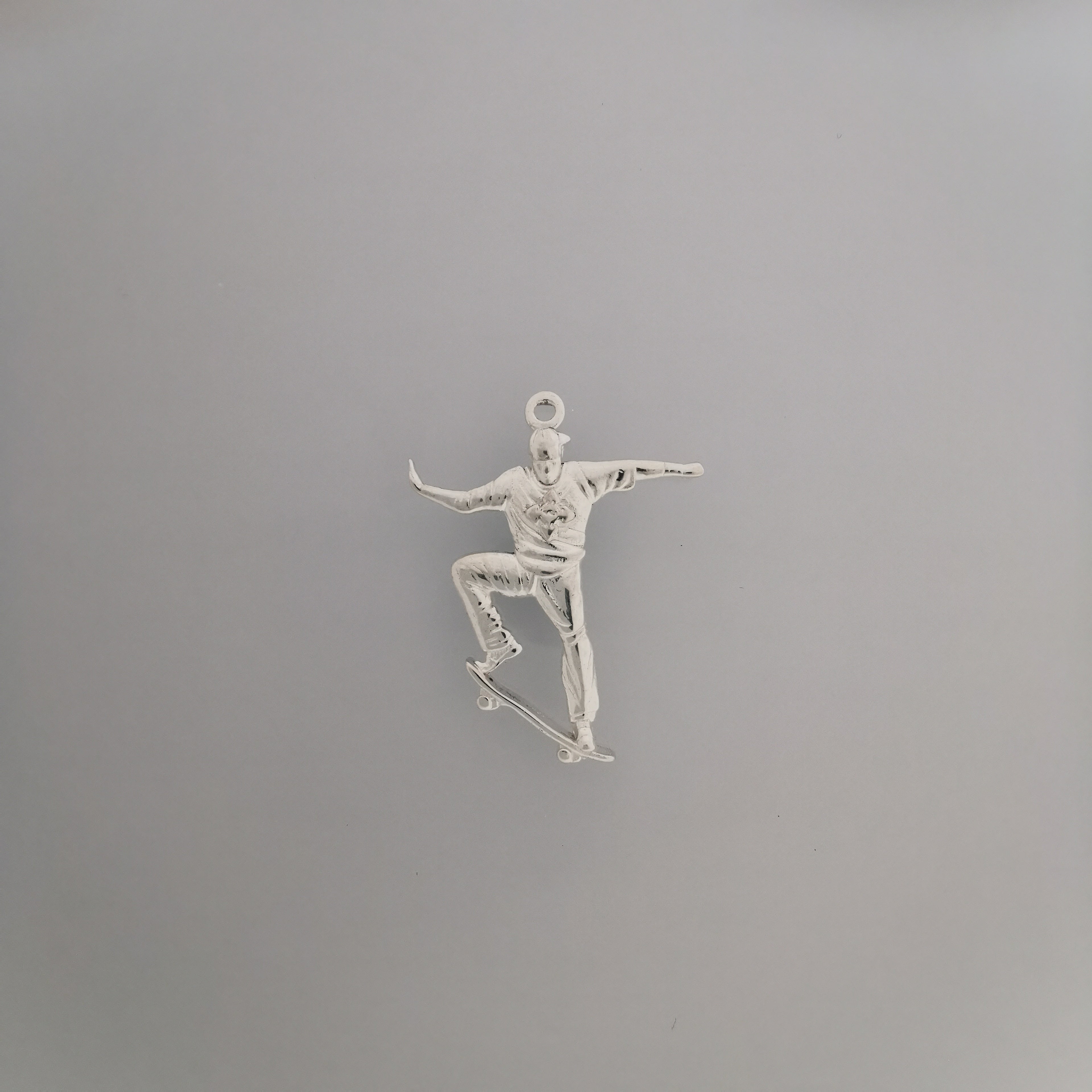 Skateboard Pendant for Men 925 Silver Jewelry Gold Detail Handcrafted Urban Style Gift for Skaters, Athletes & Street Culture Fans Necklace