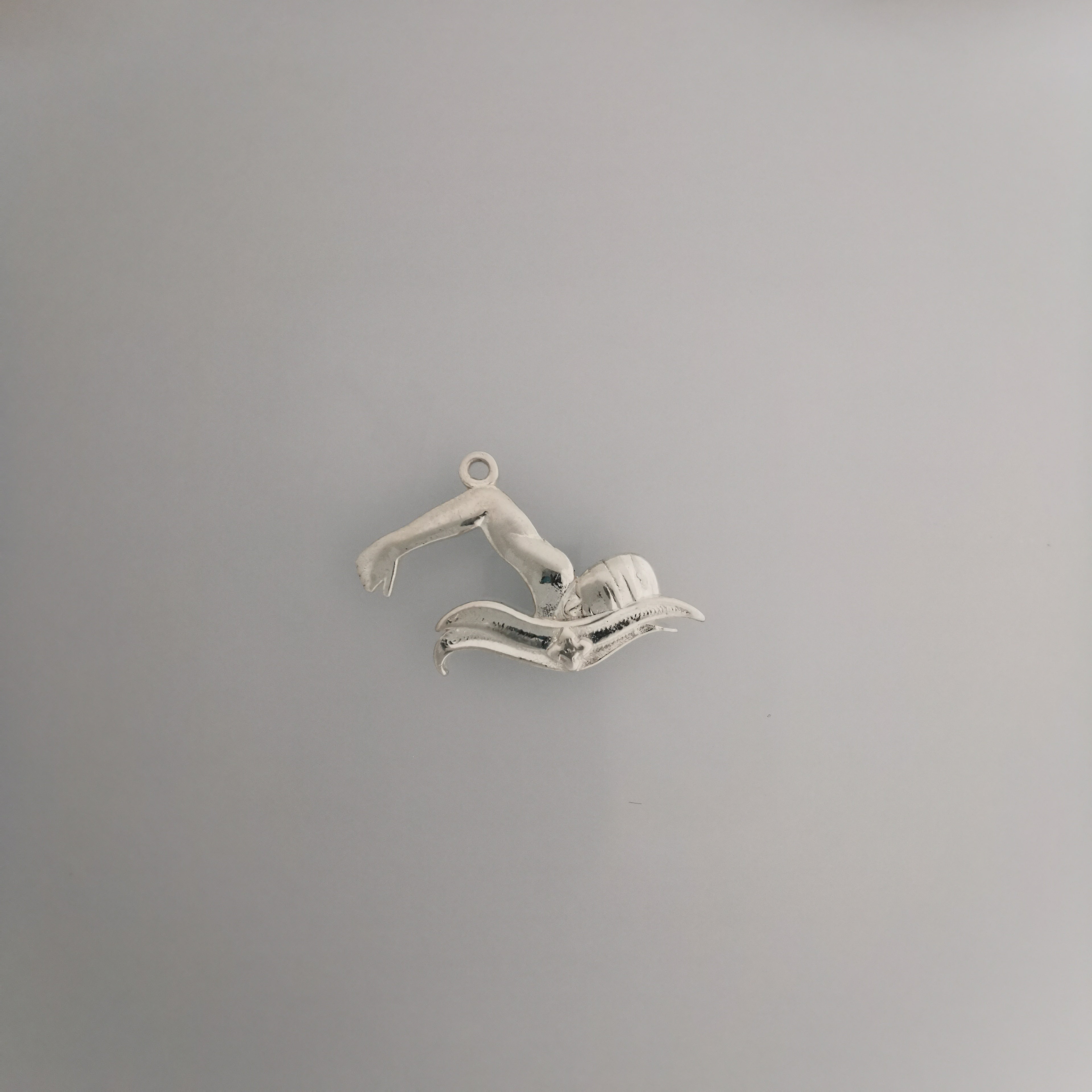 Swimming Jewelry Pendant for Men and Teen Boys – 925 Silver with Gold Detail Gift Sports Accessory for Breaststroke Swimmers Necklace