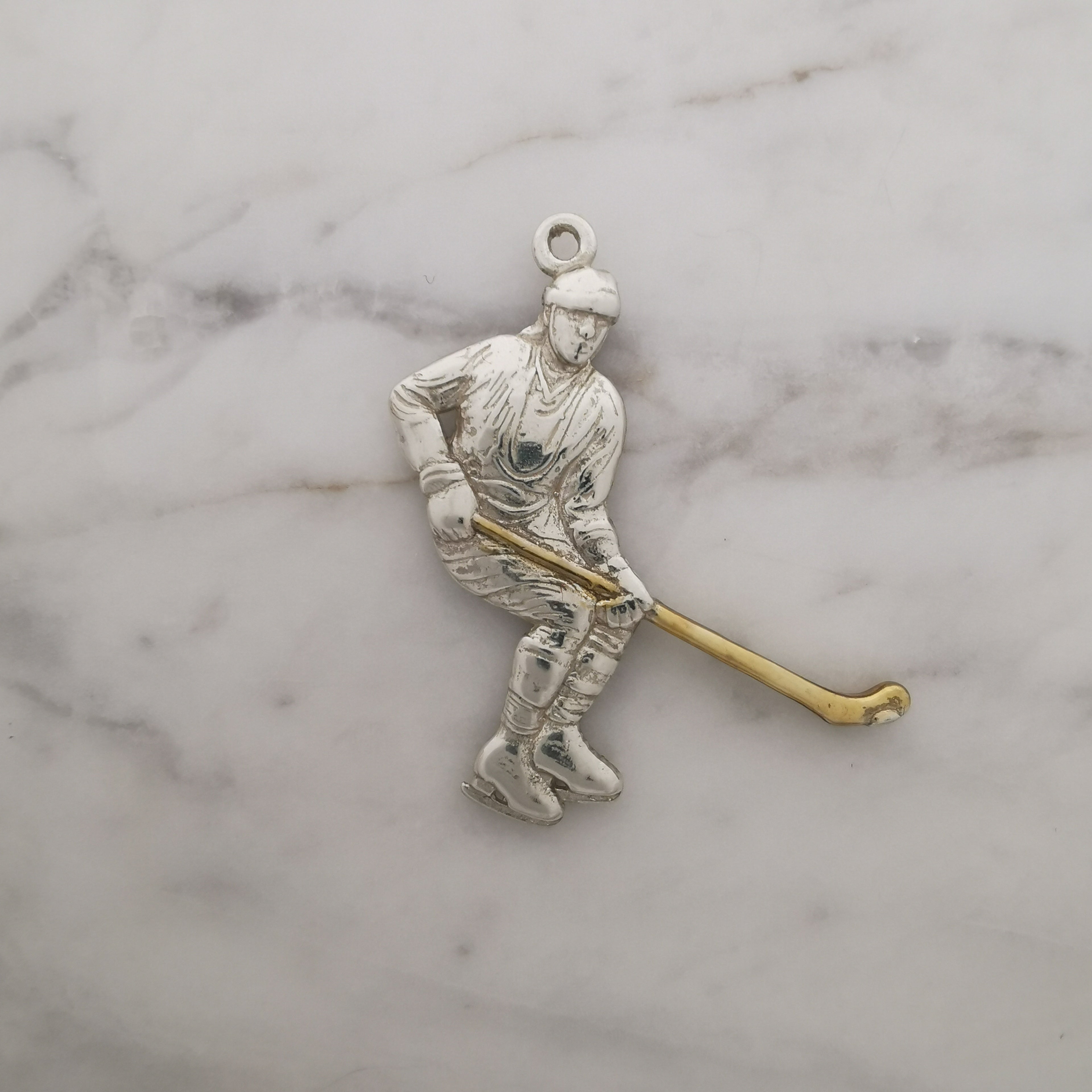Ice Hockey Jewelry Pendant for Men – Classic Silver 925 Gift – Handcrafted Sport Charm for Players – Necklace
