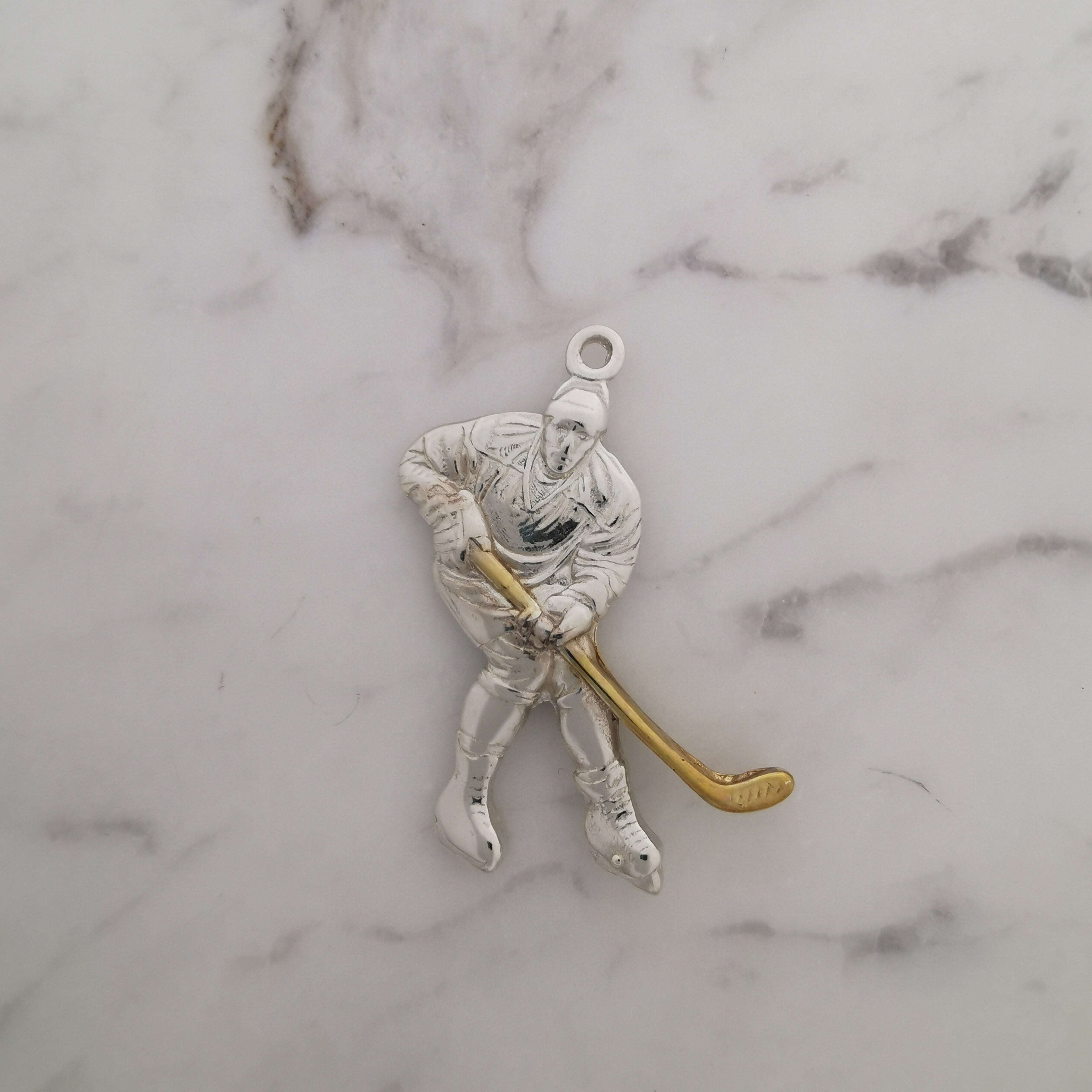Ice Hockey Jewelry Pendant for Men – Classic Silver 925 Gift – Handcrafted Sport Charm for Players – Necklace