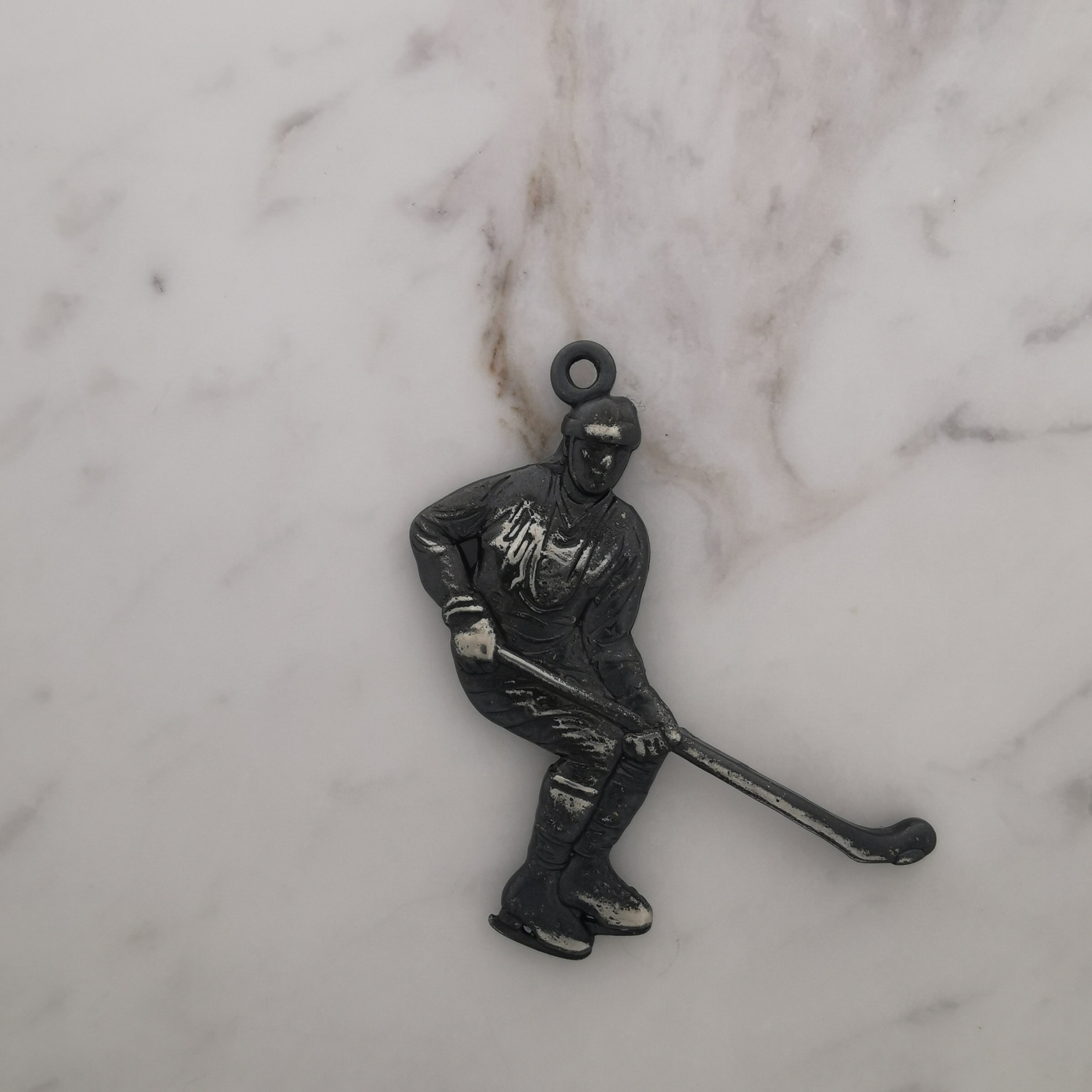 Ice Hockey Jewelry Pendant for Men – Classic Silver 925 Gift – Handcrafted Sport Charm for Players – Necklace