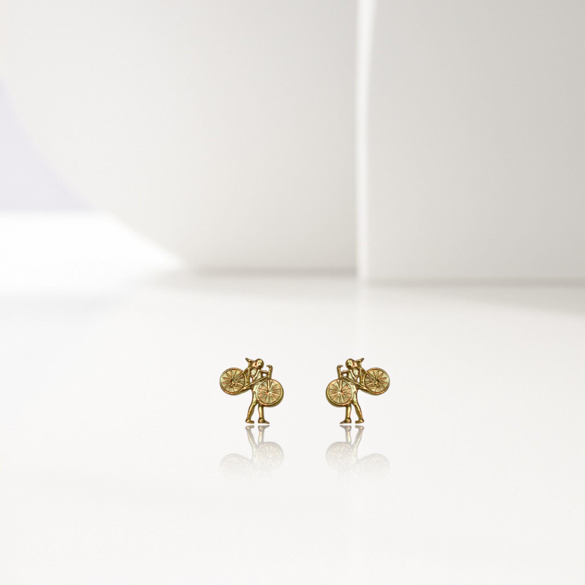 Minimalist Gold Earrings for Women, Gold-Plated Cycling Stud Earrings – 925 Silver Jewelry Gift for Women Riders, Coaches or Bike Lovers