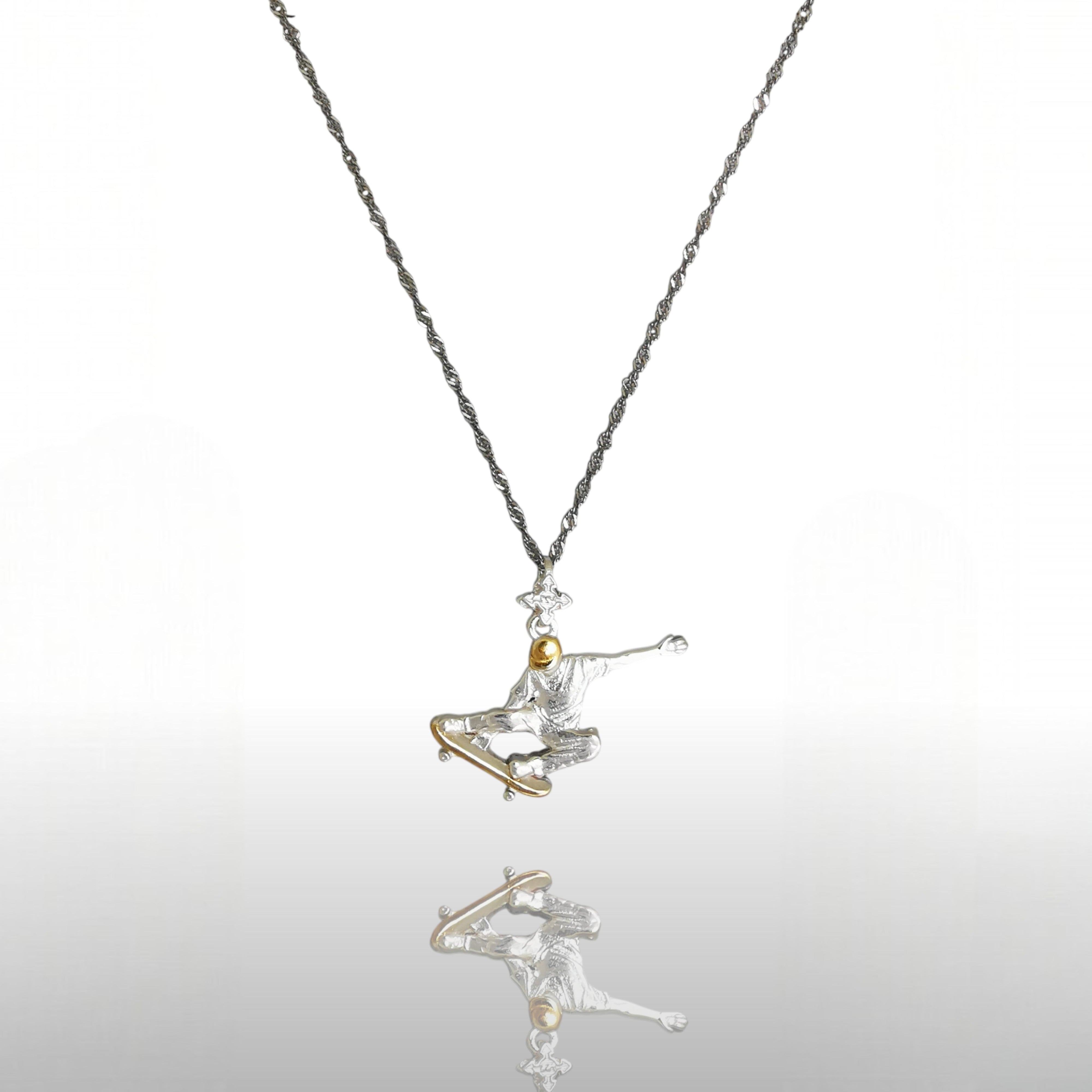 Skateboard Jewelry Pendant for Men – Silver with Gold Detail 925 Gift – Sports Accessory for Skaters and Teen Boys – Necklace