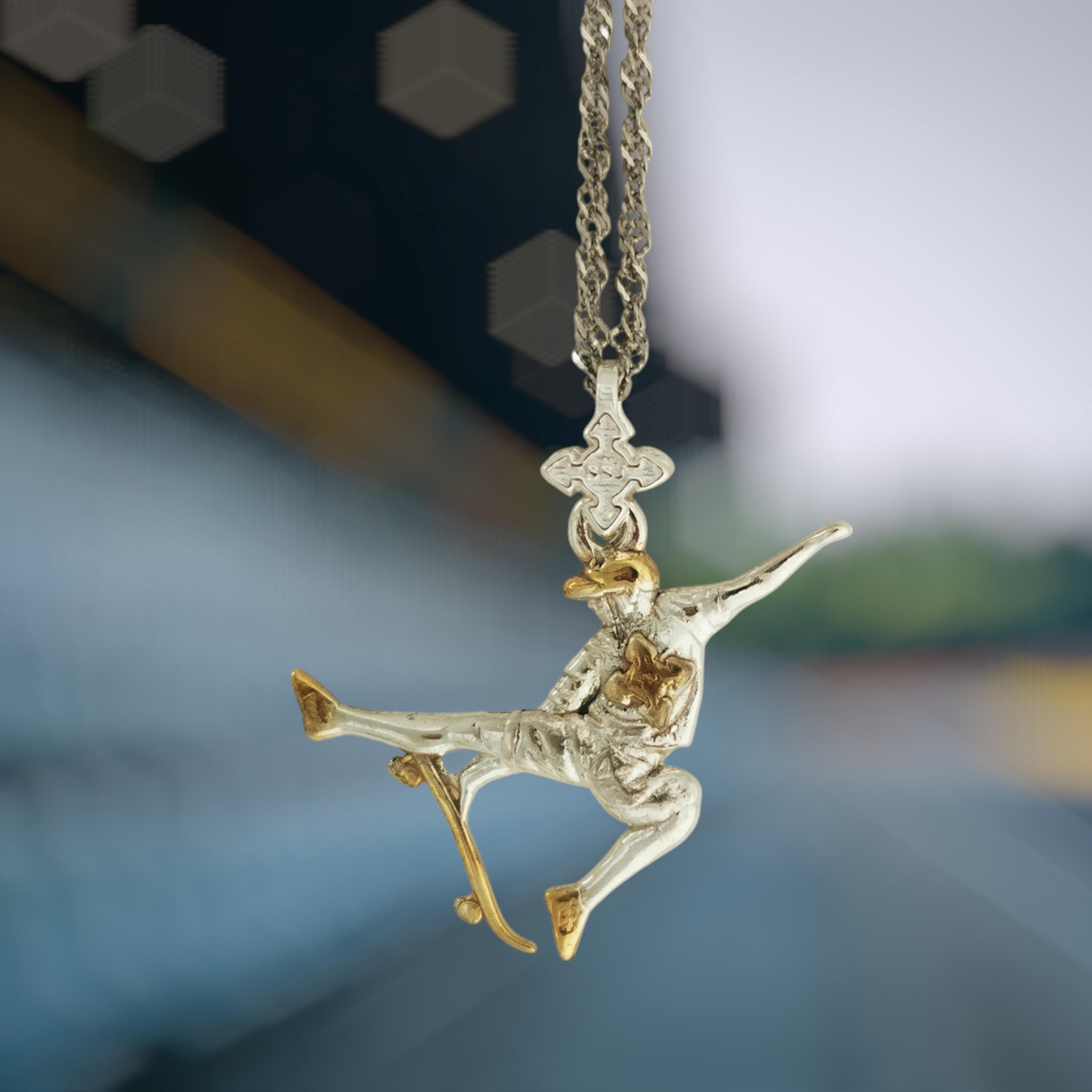 Skateboarding Jewelry Pendant for Men and Teen Boys – 925 Silver with Partial Gold Plating, Handcrafted Gift Necklace for Skaters and Riders