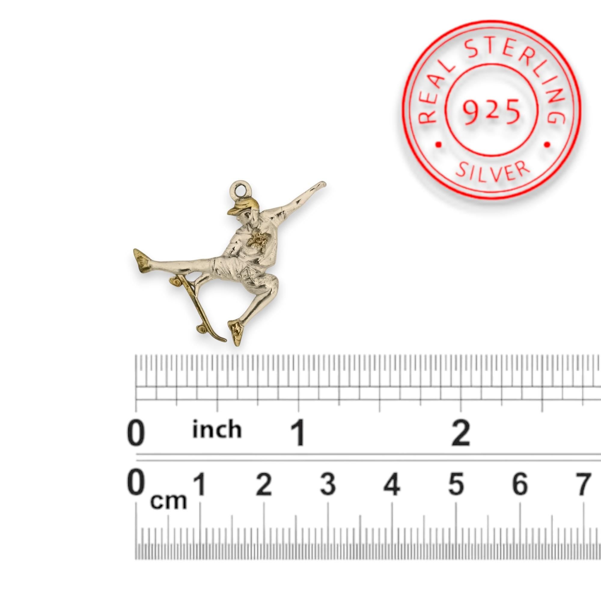 Skateboarding Jewelry Pendant for Men and Teen Boys – 925 Silver with Partial Gold Plating, Handcrafted Gift Necklace for Skaters and Riders