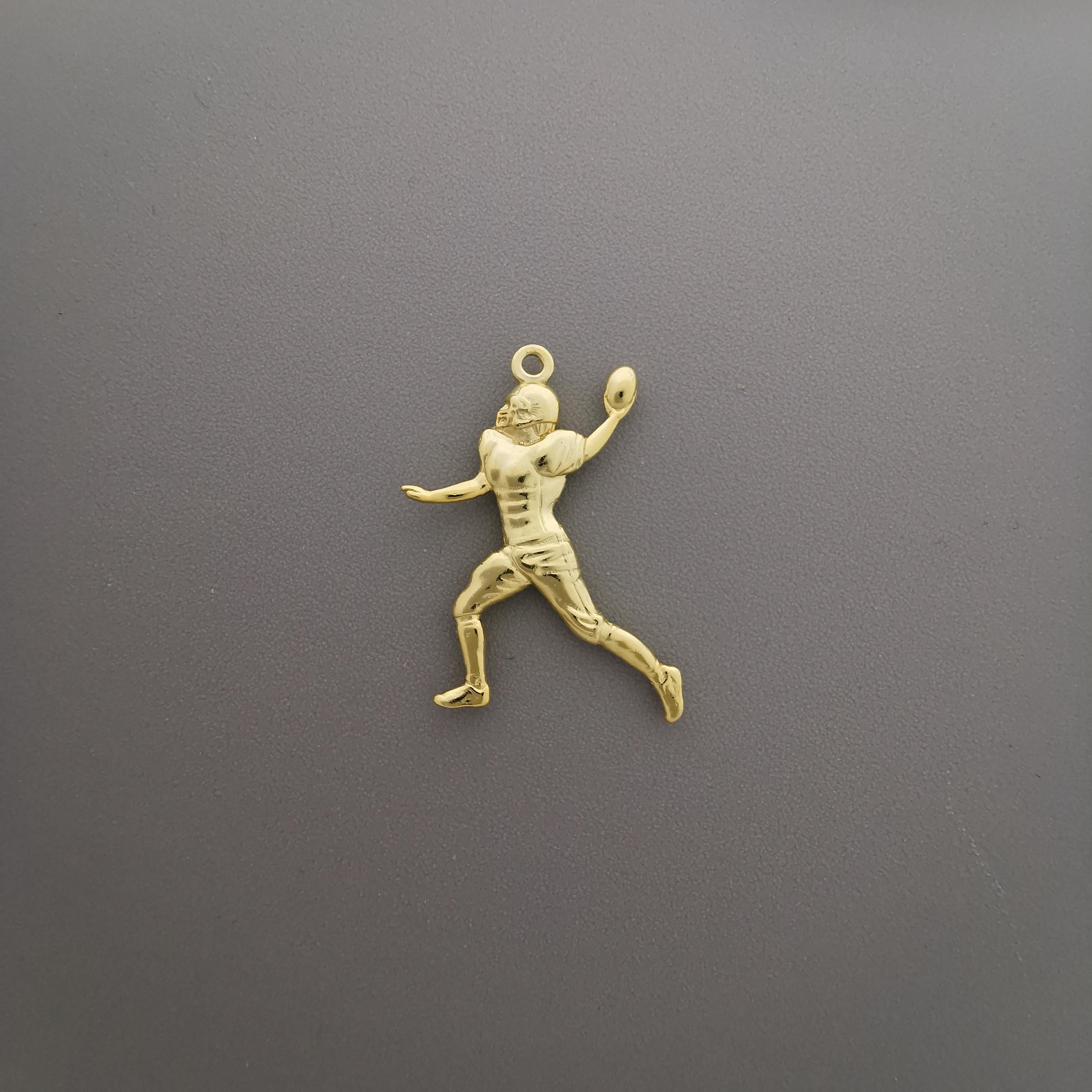 American Football Jewelry Pendant for Men – Gold-Plated 925 Silver Gift – Handcrafted Sports Accessory for Game Day – Necklace