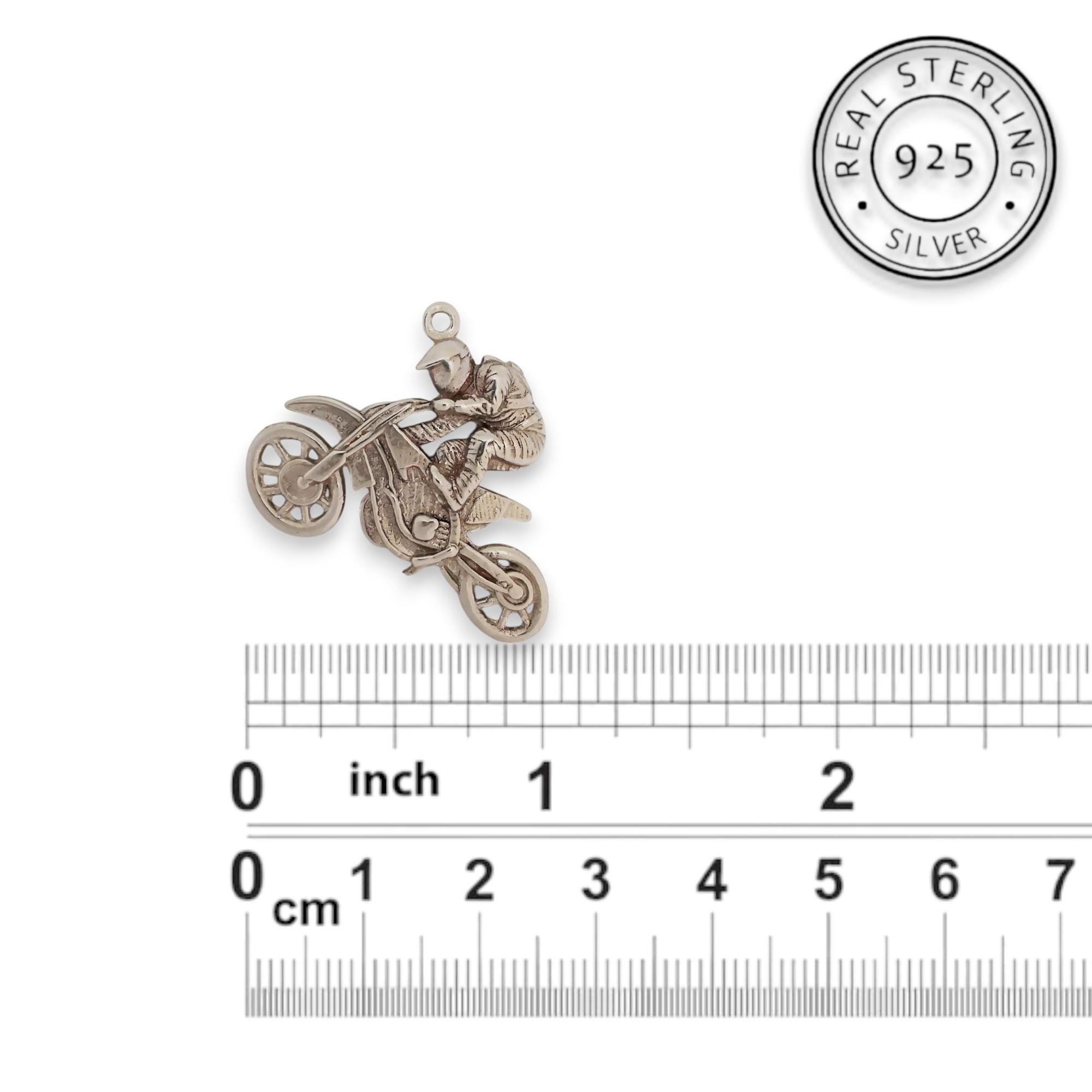 Motocross Jewelry Pendant for Men – Classic Silver 925 Gift – Handcrafted Motorsports Accessory for Riders and Collectors – Necklace