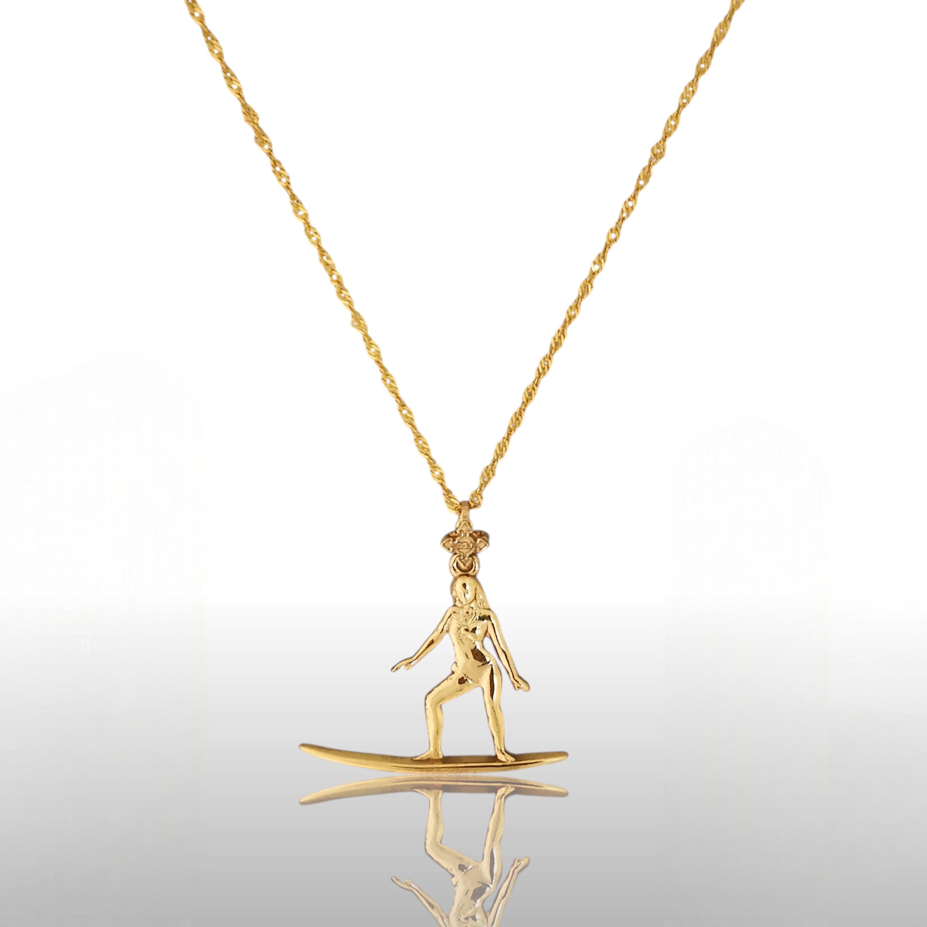 Surf Girl Pendant in Gold – 925 Silver Necklace for Women – Coastal Chic Jewelry Gift for Surfers and Beach Lovers