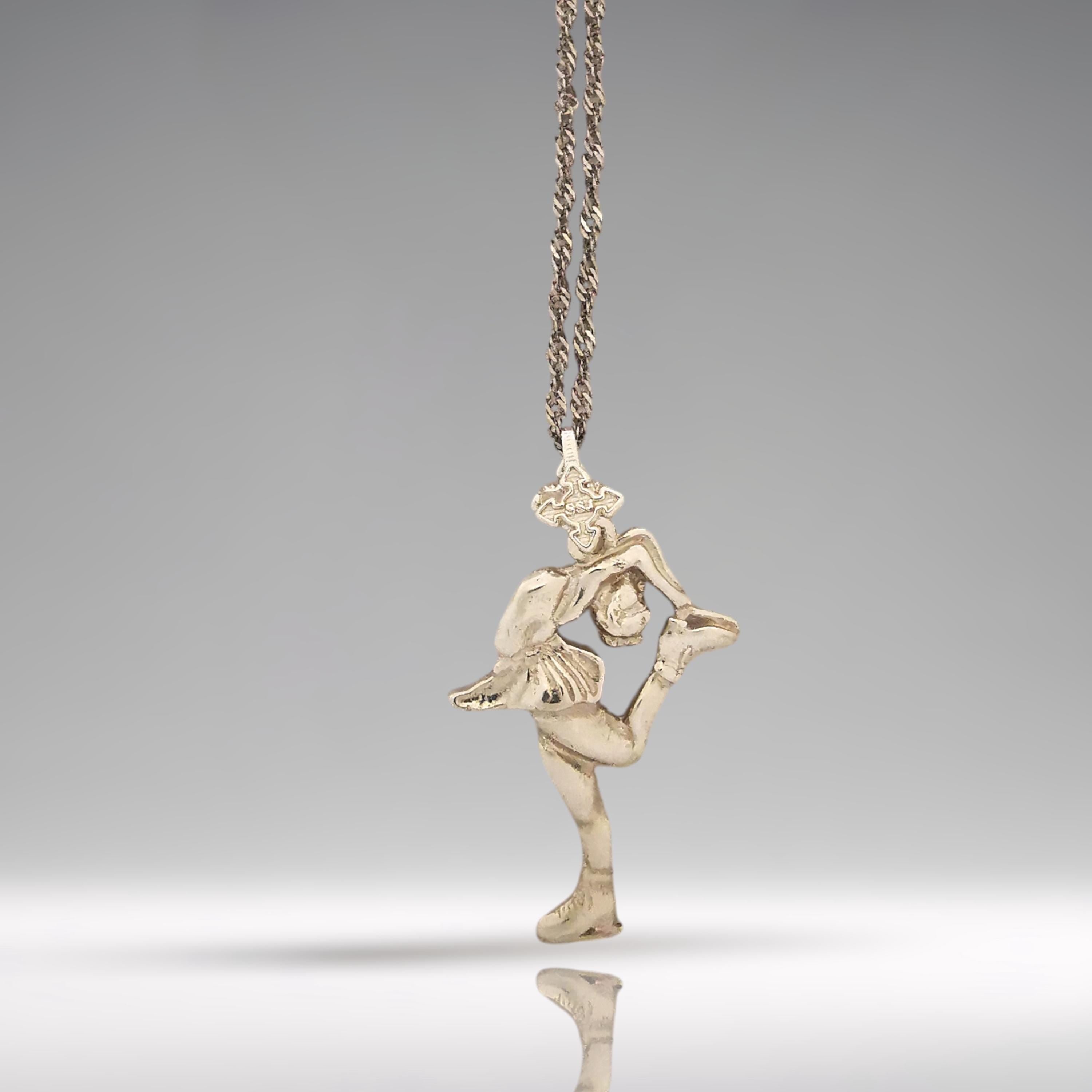 Figure Skating Jewelry Pendant for Women – Classic Silver 925 Gift – Handcrafted Sports Charm for Skaters and Fans – Necklace