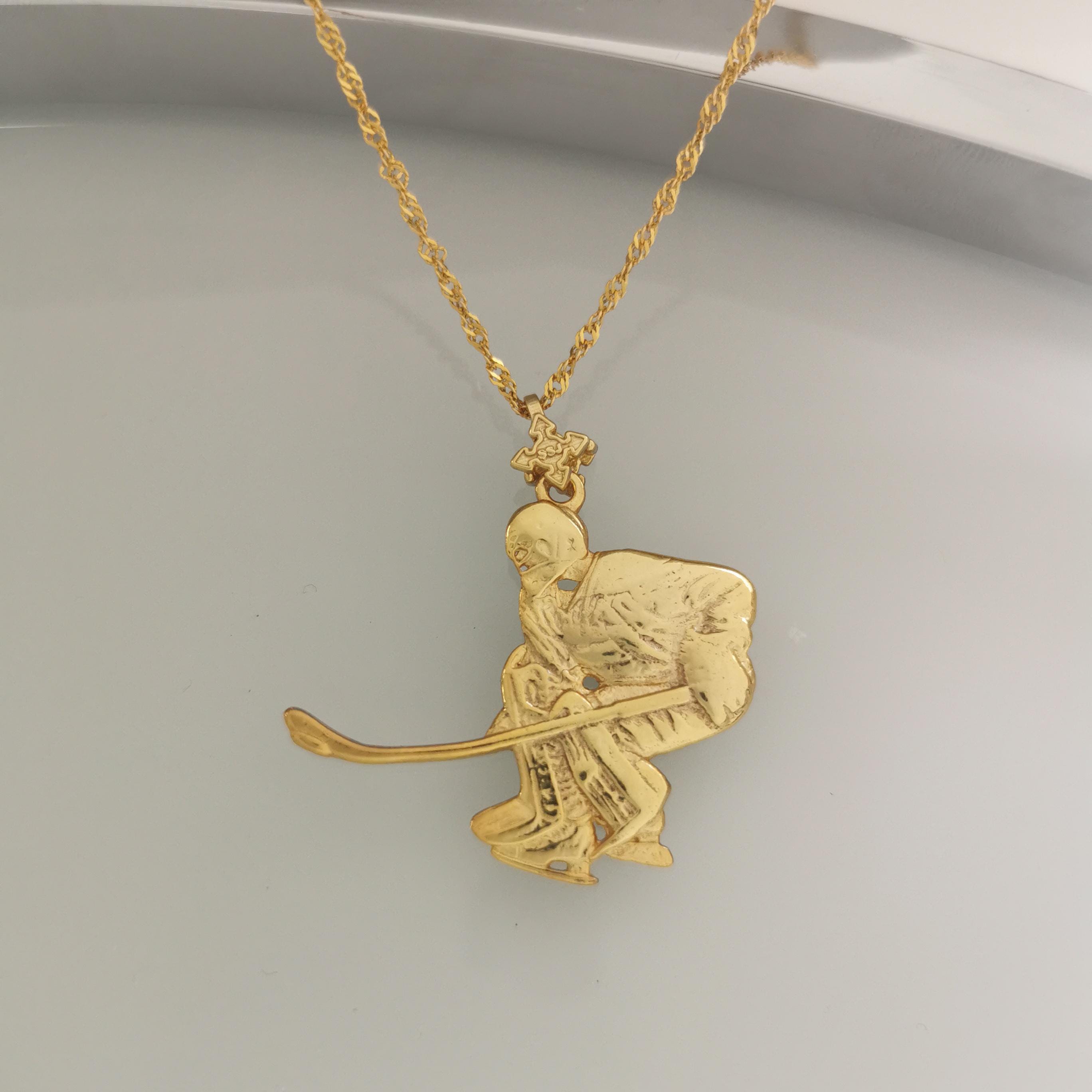 Ice Hockey Jewelry Pendant for Men – Gold-Plated 925 Silver Goalie Gift – Handcrafted Sports Charm for Athletes and Fans – Necklace