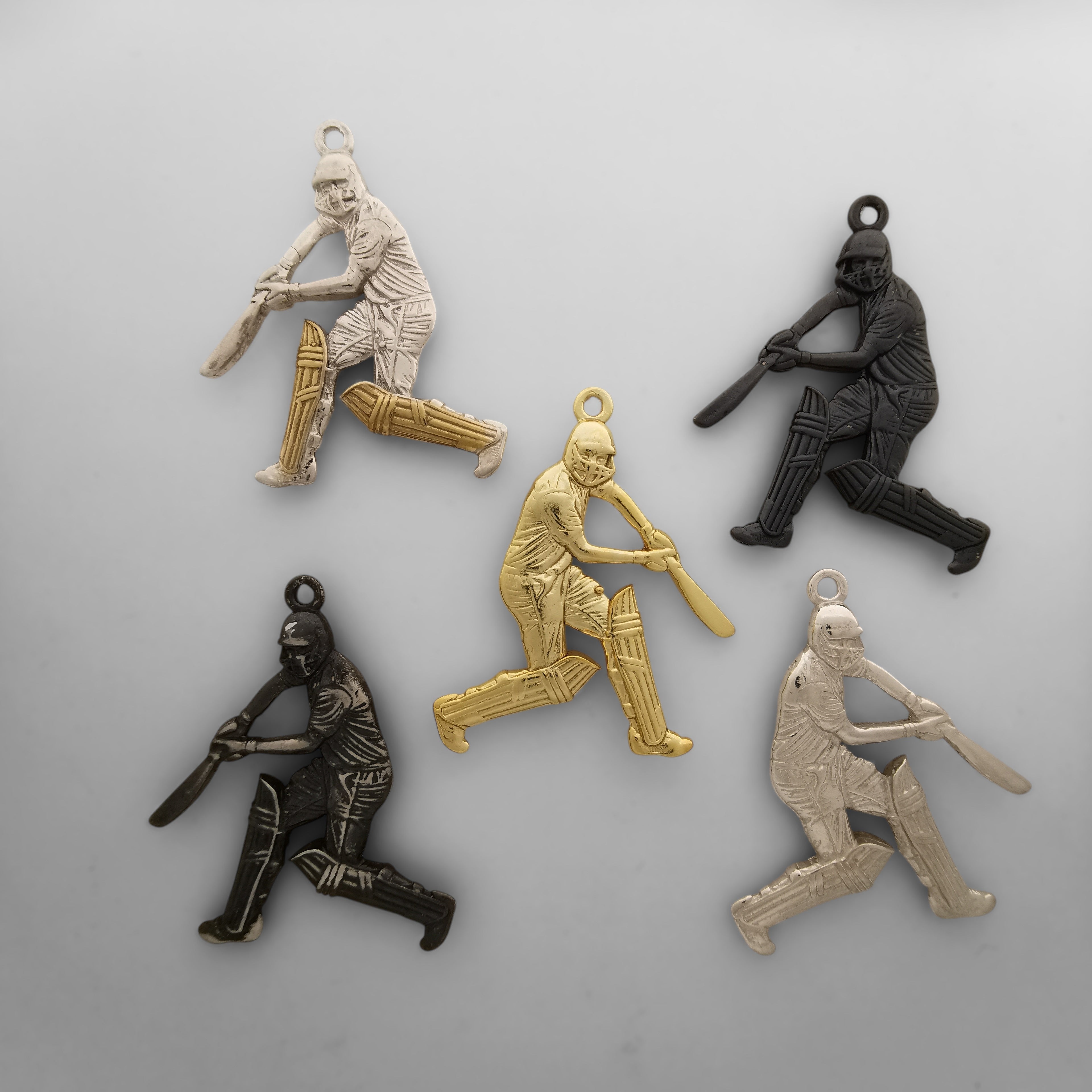 Cricket Jewelry Pendant for Men – Gold-Plated 925 Silver Gift – Sports Accessory for Cricketers, Coaches and Fans – Necklace