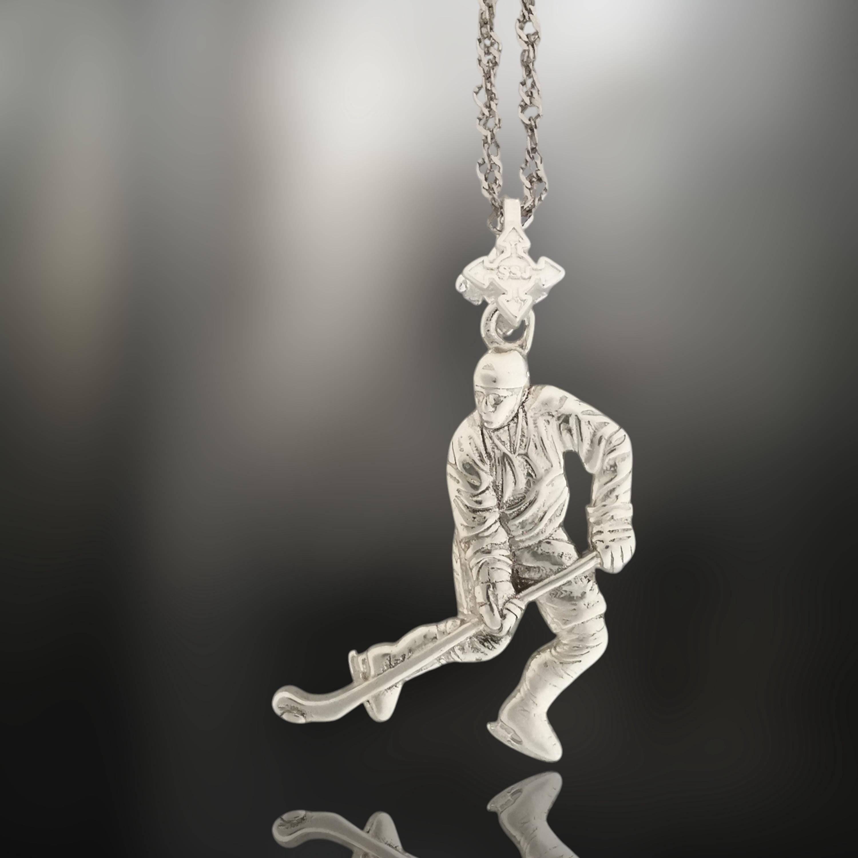 Ice Hockey Jewelry Pendant for Men – Classic Silver 925 Gift – Handcrafted Sports Accessory for Players and Coaches – Necklace