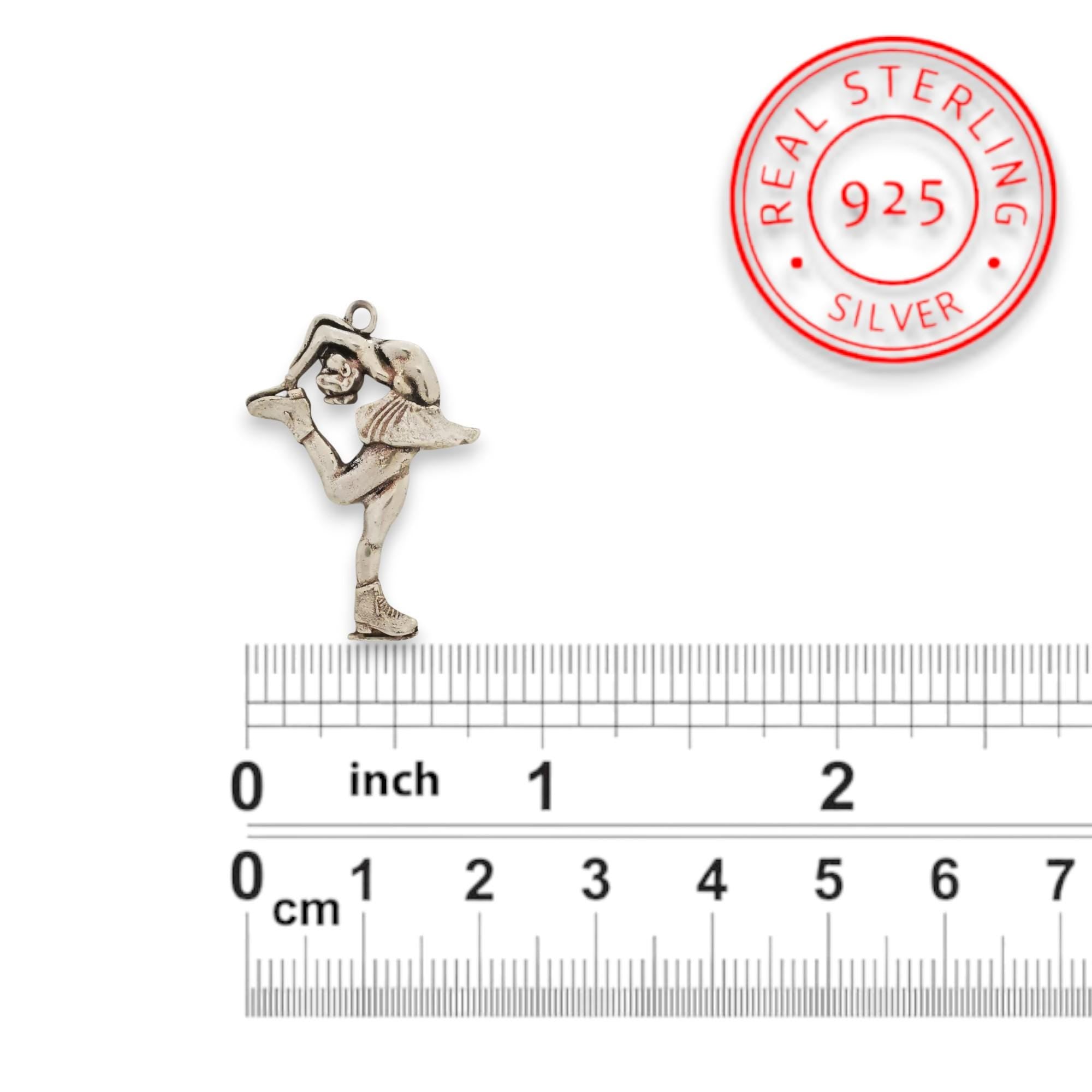 Figure Skating Jewelry Pendant for Women – Classic Silver 925 Gift – Handcrafted Sports Charm for Skaters and Fans – Necklace