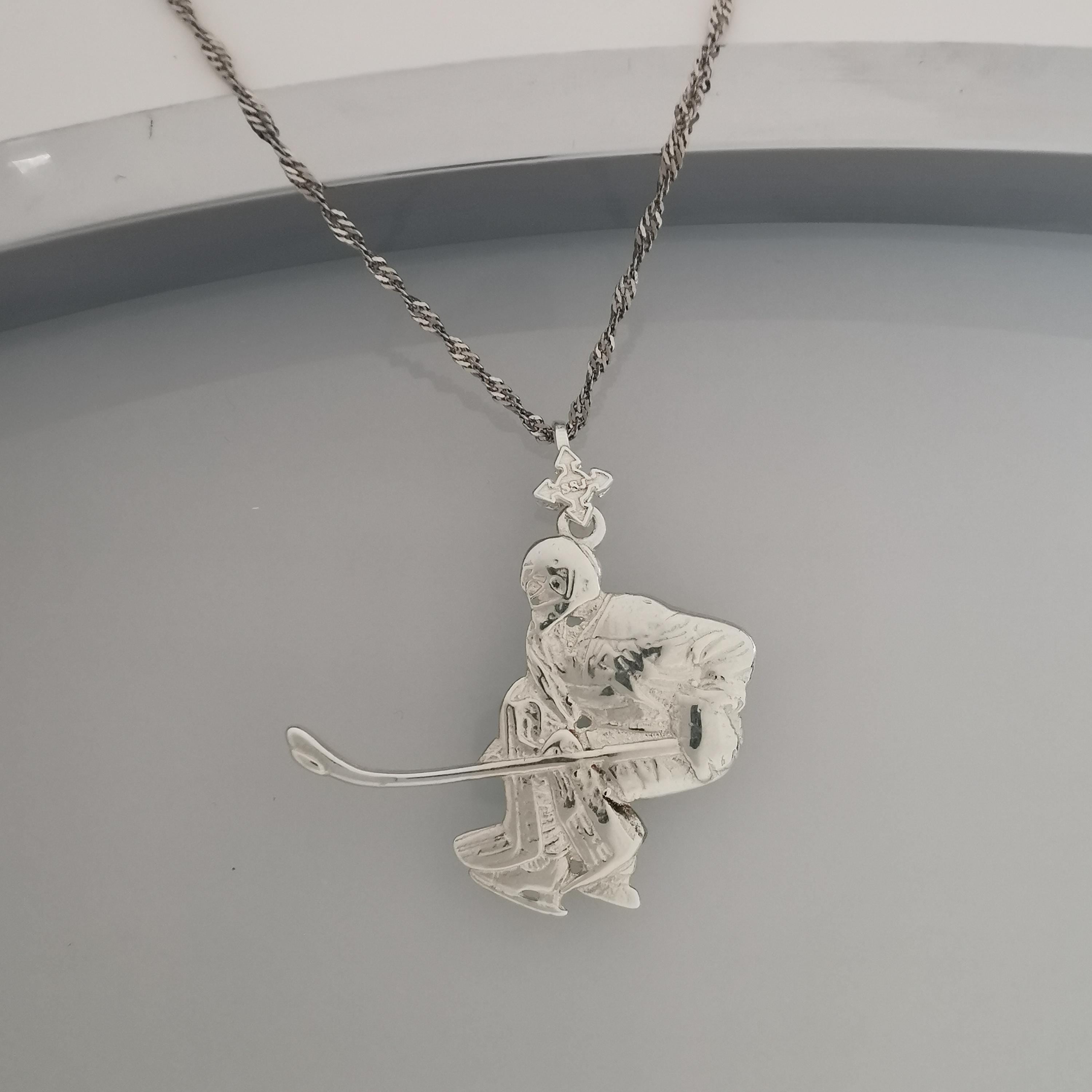 Ice Hockey Jewelry Pendant for Men – Classic Silver 925 Gift – Goalie Charm for Athletes and Hockey Fans – Sports Necklace
