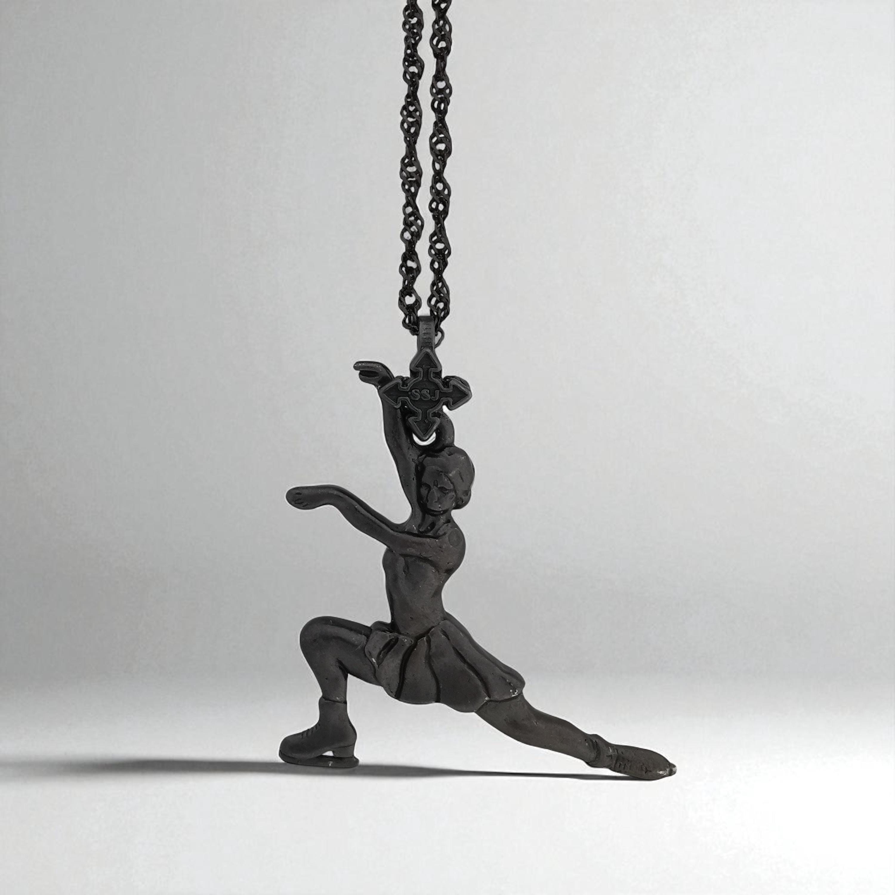 Figure Skating Pendant for Women – Oxidized Black 925 Silver Jewelry Gift – Handcrafted Sports Charm for Skaters & Fans – Necklace