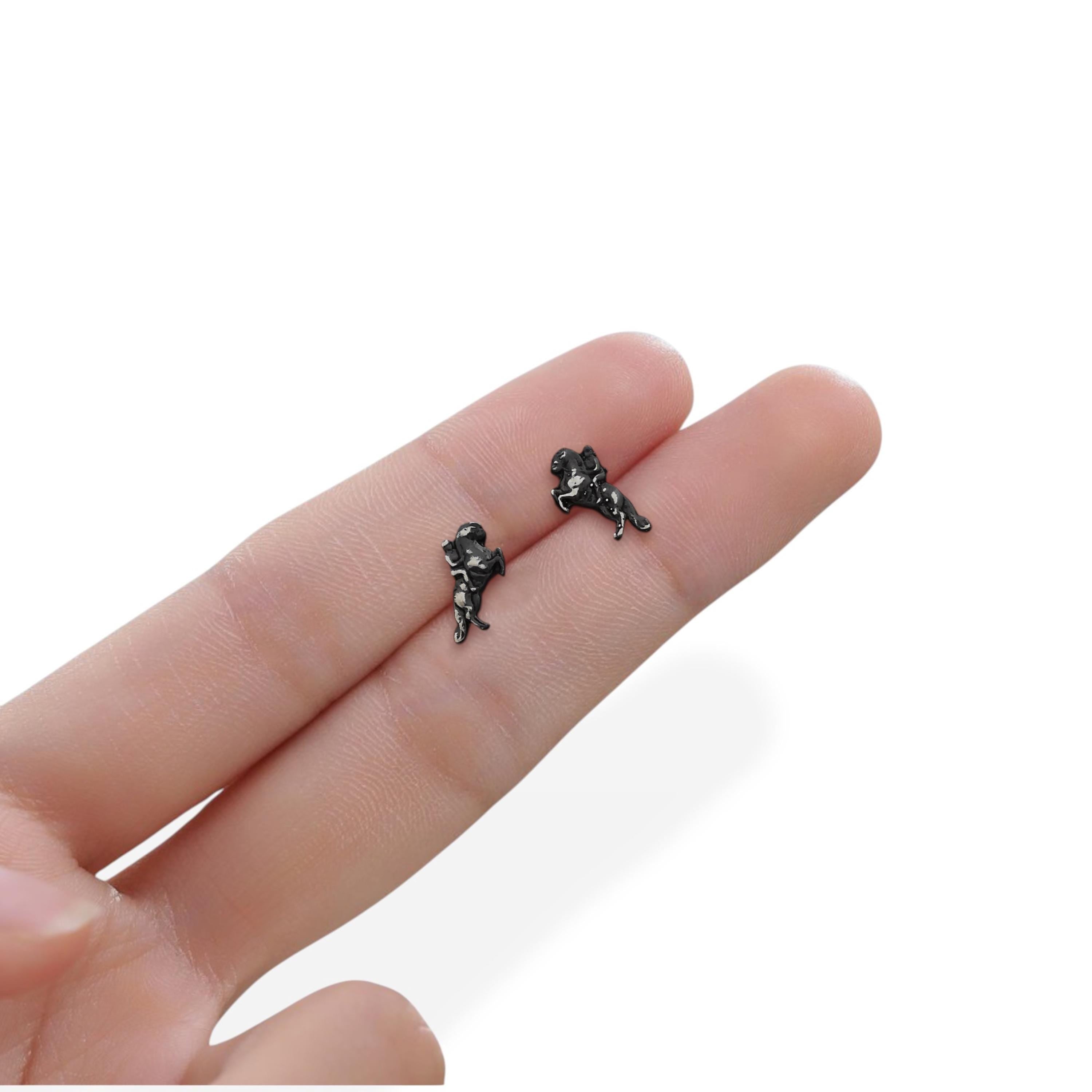 Horse Stud Earrings Oxidized 925 Silver Equestrian Jewelry for Women Gift for Rider, Trainer or Athlete Minimalist Black Horse Design