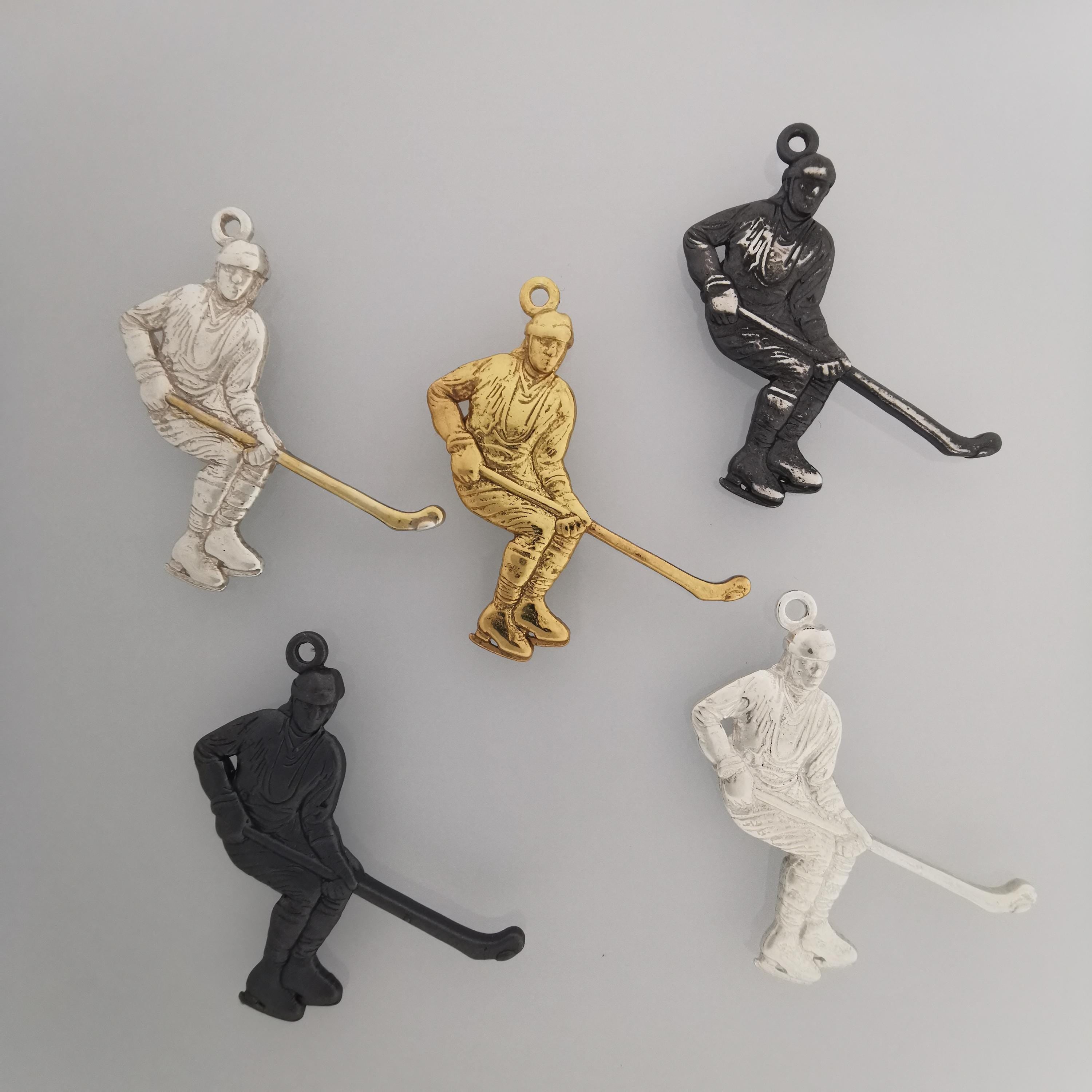 Ice Hockey Jewelry Pendant for Men – Classic Silver 925 Gift – Handcrafted Sport Charm for Players – Necklace