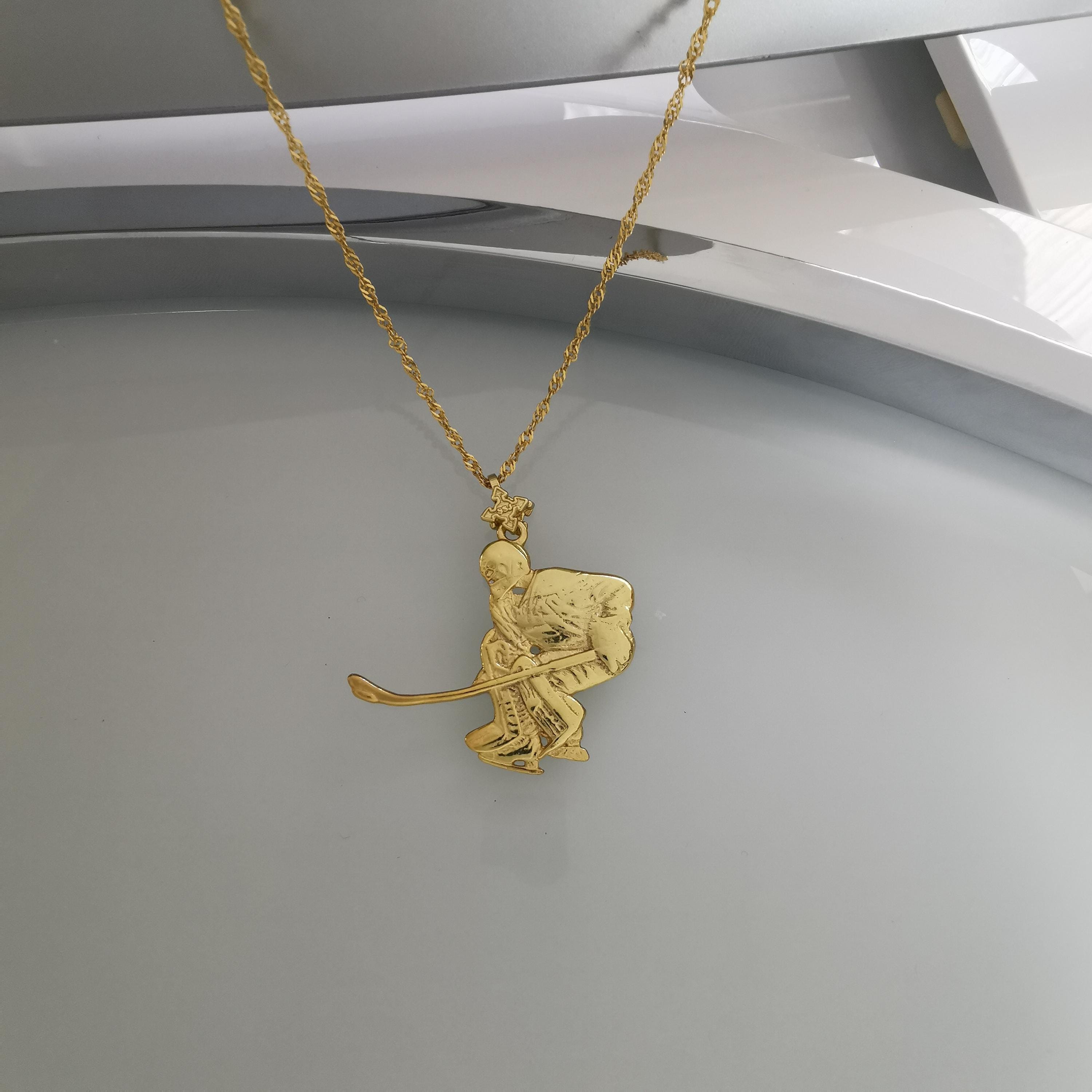 Ice Hockey Jewelry Pendant for Men – Gold-Plated 925 Silver Goalie Gift – Handcrafted Sports Charm for Athletes and Fans – Necklace
