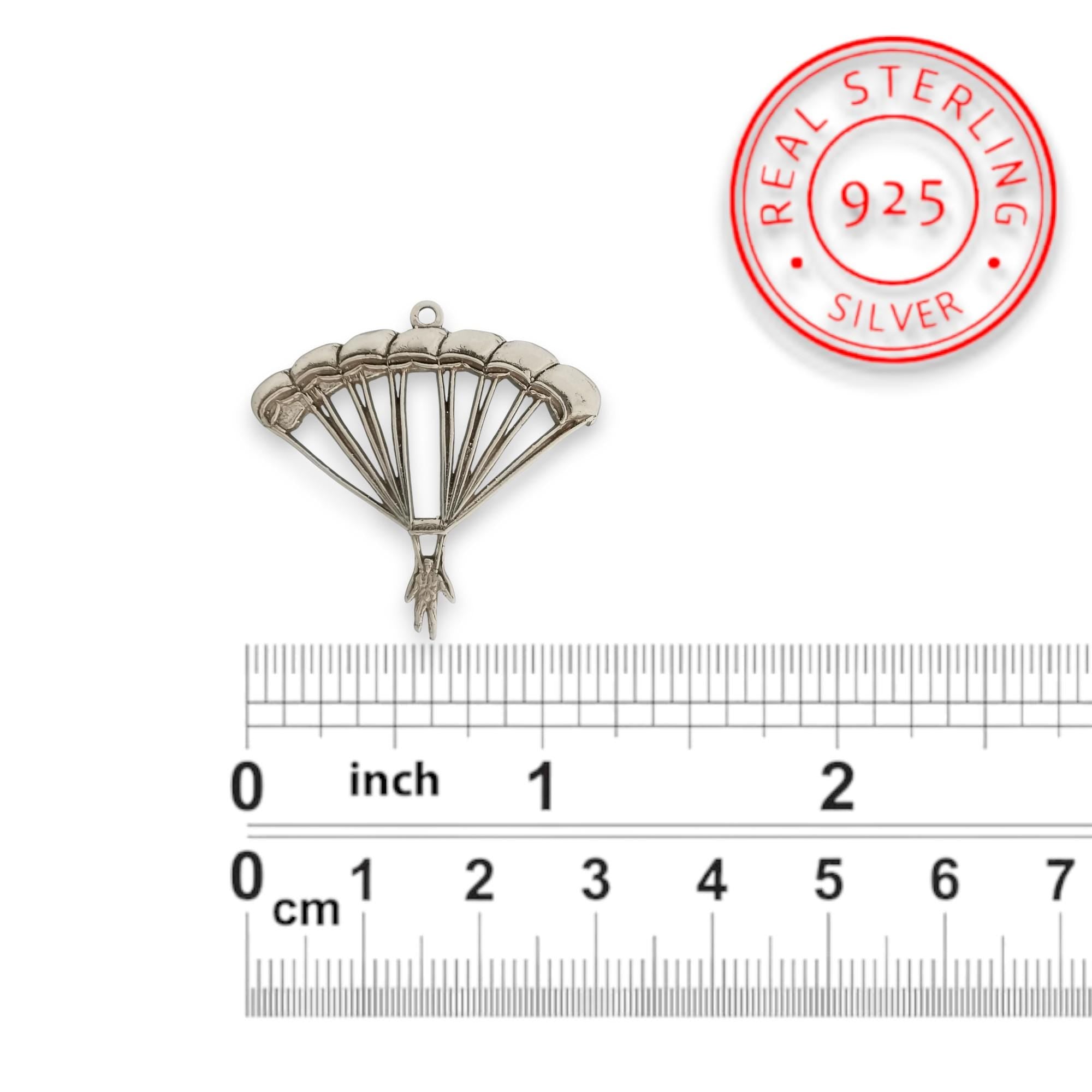 Skydiving Jewelry Pendant for Men and Women – Classic Silver 925 Gift – Handcrafted Sports Charm for Extreme Movement – Necklace
