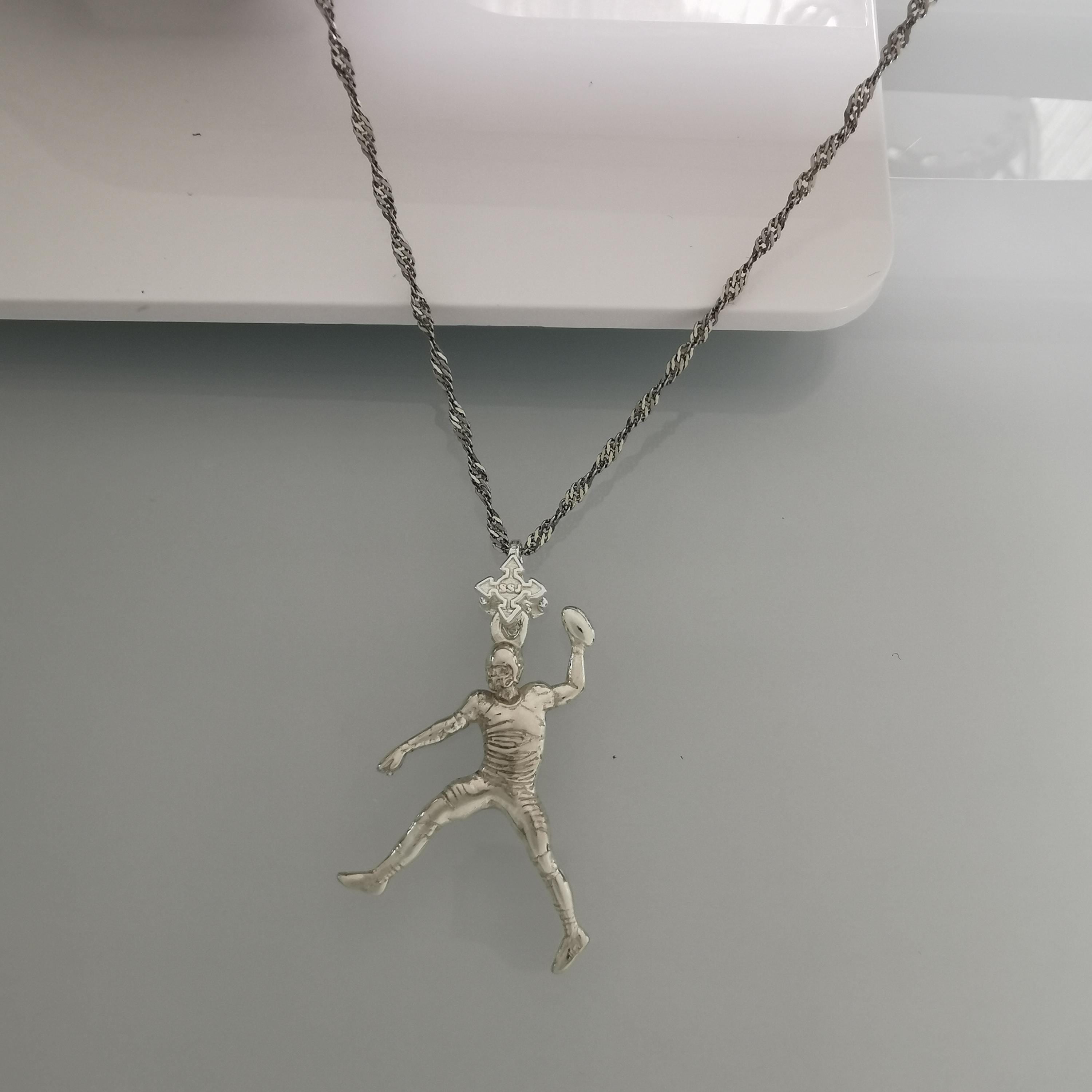 American Football Jewelry Pendant for Men – Classic Silver 925 Gift for Players, Athletes & Fans – Handcrafted Sports Necklace for Game Day